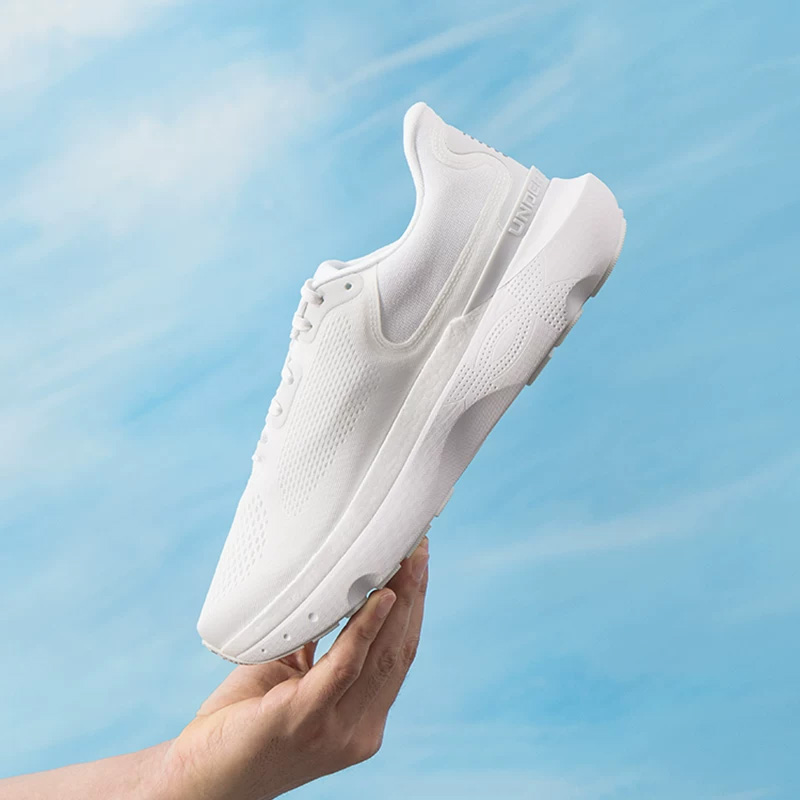 Men Shoes Under Armour - Sepatu Lari Bantalan Under Armour Sepatu