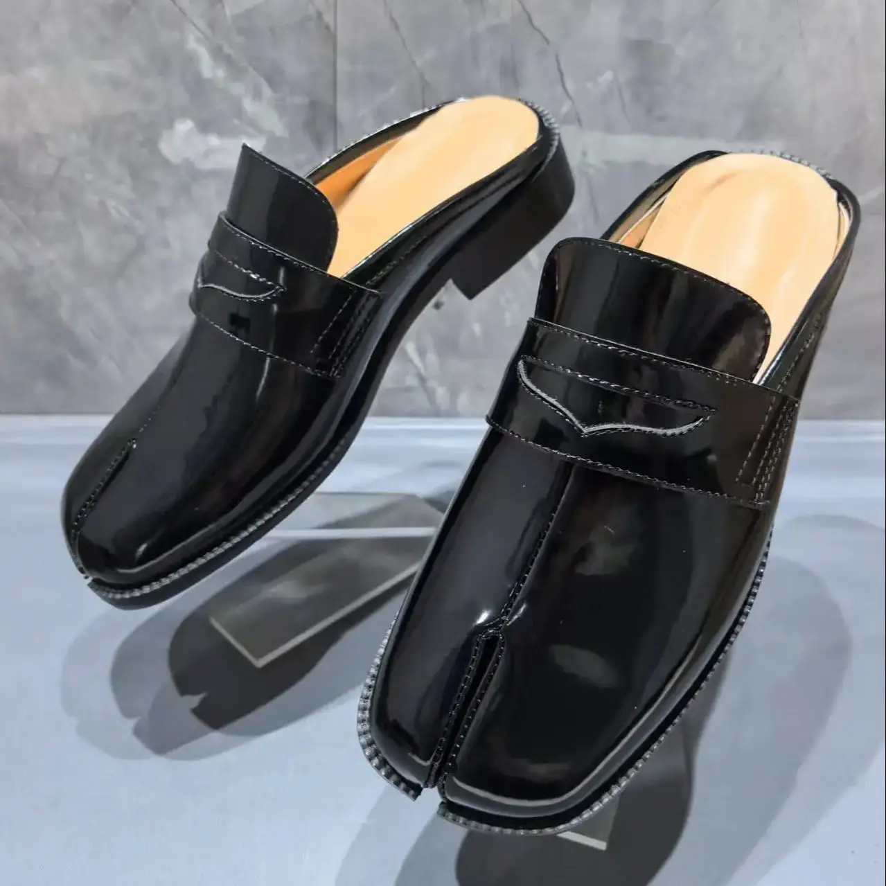 Shoes Heels Men - Sendal Pria Split Toe Tabi Jahitan