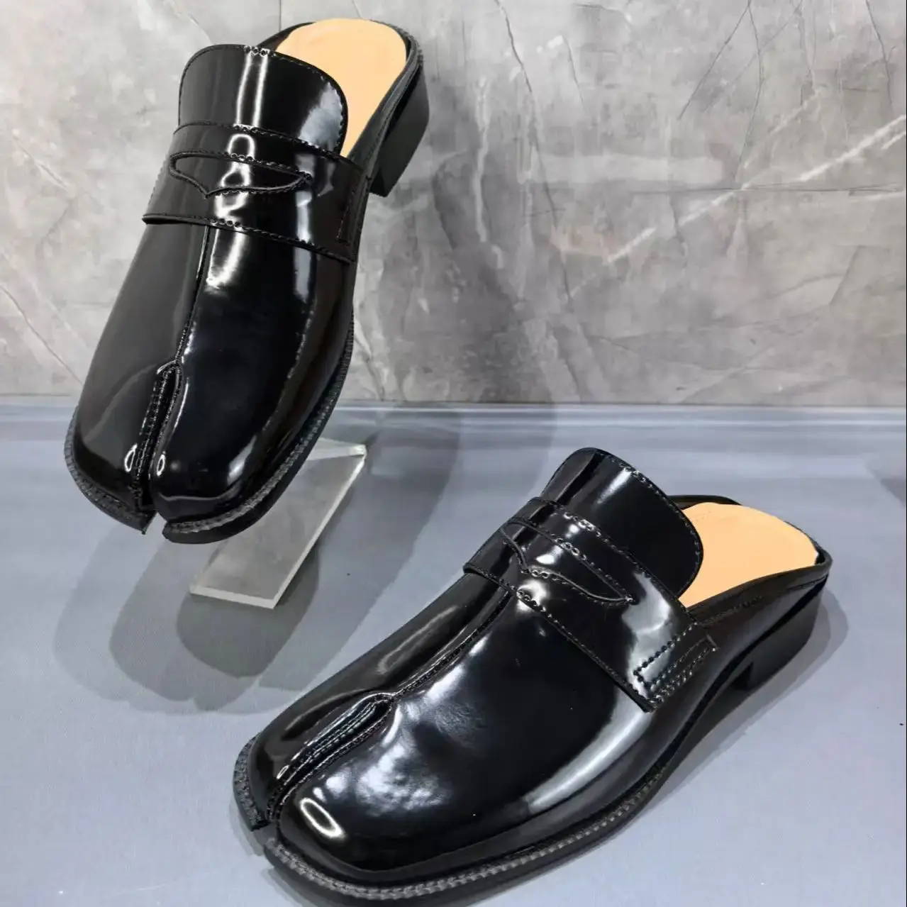 Sendal Pria Split Toe Tabi Jah - Shoes Heels Men ulasan dan harga