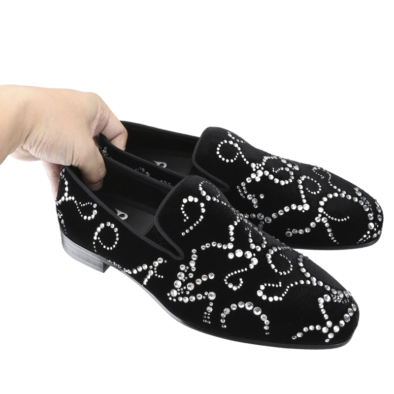 Piergitar mokasin pria desain  - Men Shoes Red Bottom ulasan dan harga
