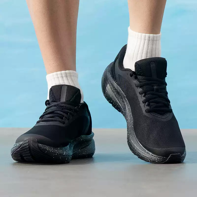 Sepatu Lari Pria Under Armour  - Men Shoes Under Armour ulasan dan harga